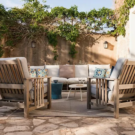 Villa Estelle, Timeless Design In Ancient Stone *