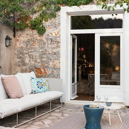 Estelle, Timeless Design In Ancient Stone *