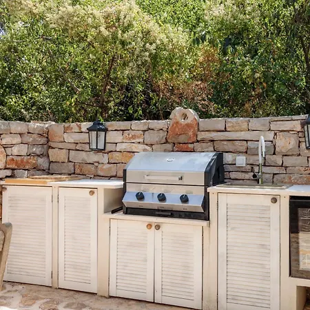 Villa Estelle, Timeless Design In Ancient Stone