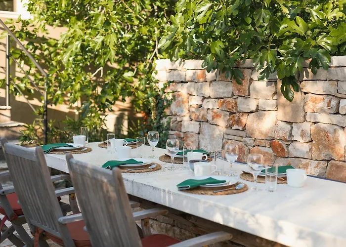 Estelle, Hvar Island *