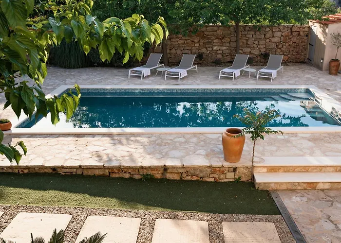 Estelle, Hvar Island