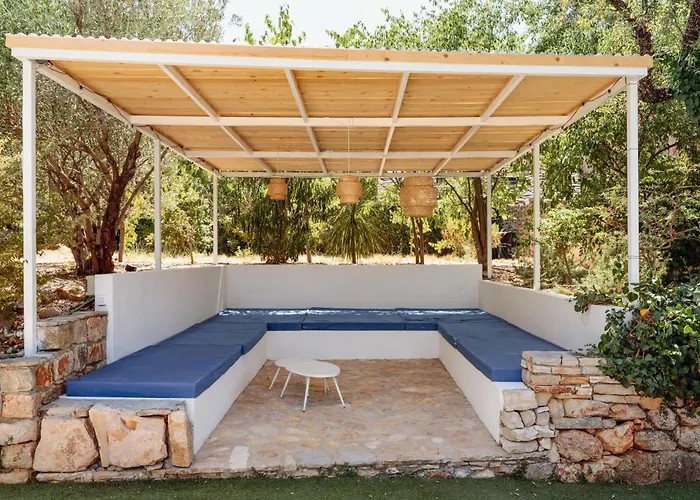 Estelle, Hvar Island Vrbanj