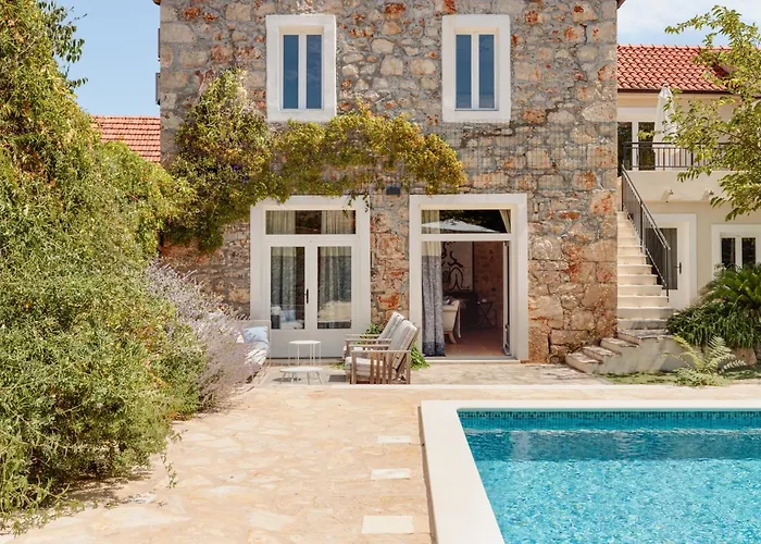 Estelle, Hvar Island Villa *