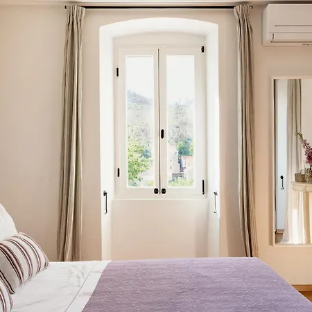 Estelle, Timeless Design In Ancient Stone